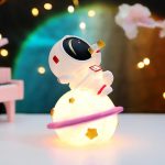 Kawaii Astronaut Planet Night Light Creative Desktop Lamp 3